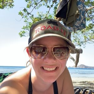 Meet your Posher, Erica